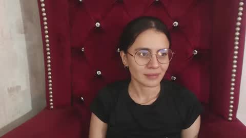 Emily online show from November 23, 3:03 pm