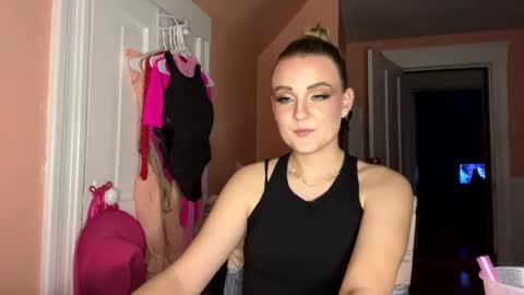 HoneyDrippinBunny online show from March 6, 3:24 am