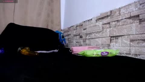 honeypussy3021 online show from April 18, 8:39 am