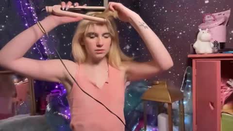 Emi Rose online show from January 29, 2:19 am