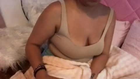 honeyyy89 online show from February 20, 6:26 am