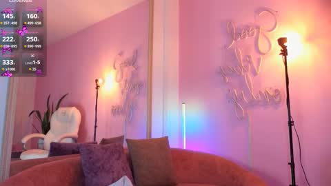 Honey Moon  Help me to reach 100 thumbs up online show from September 29, 7:41 pm