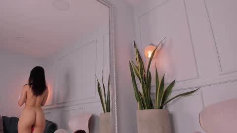 Honey Moon  Help me to reach 100 thumbs up online show from February 22, 8:37 pm