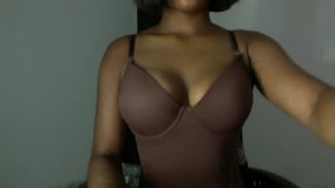 delilah online show from June 24, 6:29 pm