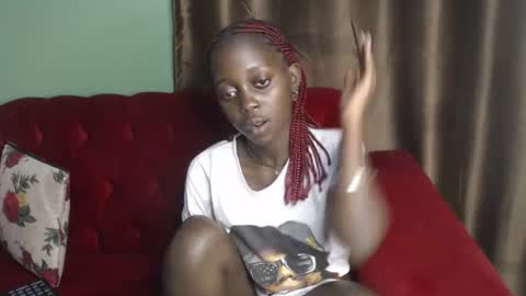 Snapshot of hornybella4 chatting on January 26, 12:05 am Bella online show from January 26, 12:05 am