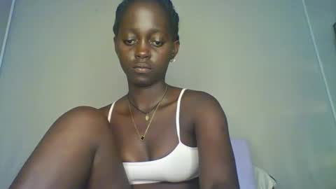 Bella online show from October 29, 1:37 pm