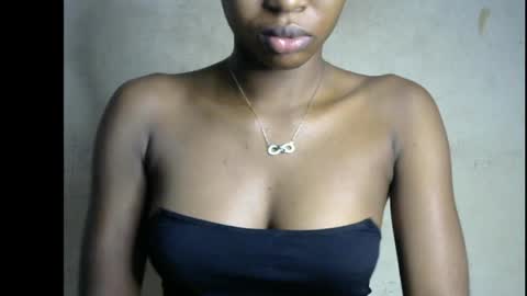 Bella online show from June 20, 7:28 pm