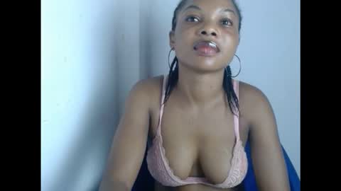 hornyxbum online show from December 15, 7:35 am