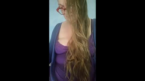 hot_angel_66 online show from January 9, 3:38 pm