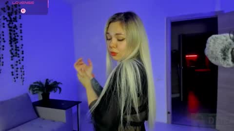   online show from November 16, 7:14 pm