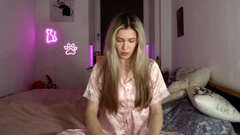 Dashka online show from April 8, 10:01 pm