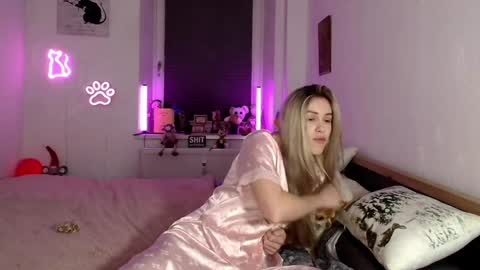 Dashka online show from April 4, 9:46 pm