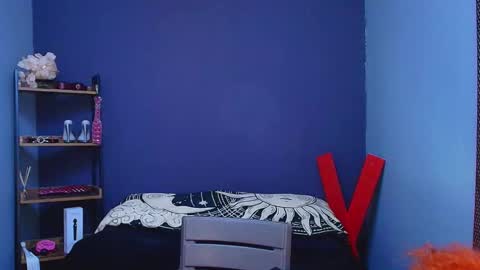 hot chocolate 4u online show from February 19, 12:33 pm