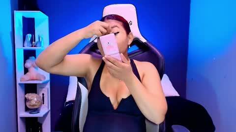 hot chocolate 4u online show from September 25, 12:37 pm