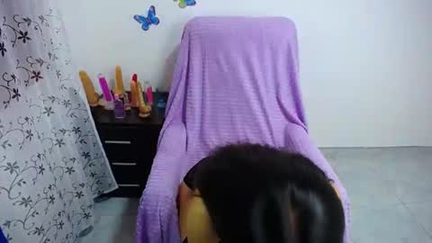 angie online show from February 25, 8:32 pm