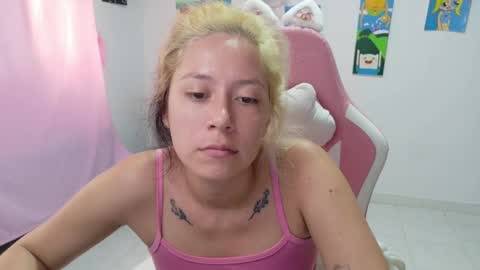 Mia online show from February 21, 4:51 pm