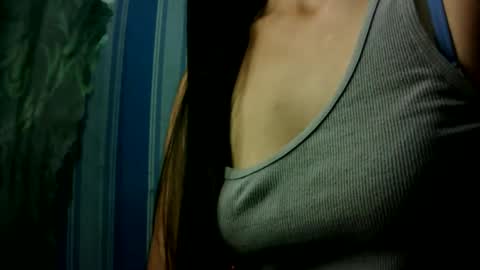 hot_quin11 online show from January 31, 11:56 pm