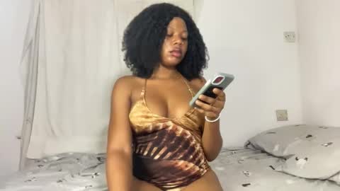 Stella online show from March 16, 10:57 pm