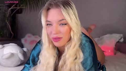 Alika online show from November 3, 1:20 am