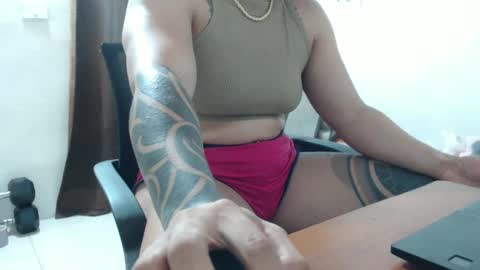 Hot and PowerHOPE U MISS ME online show from December 17, 12:34 am