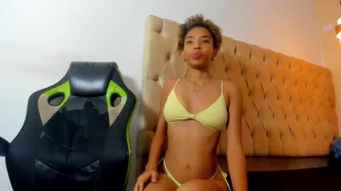 hotblosson online show from October 30, 2:07 pm