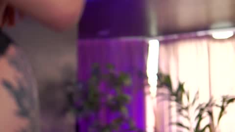 Anais online show from September 26, 6:44 am