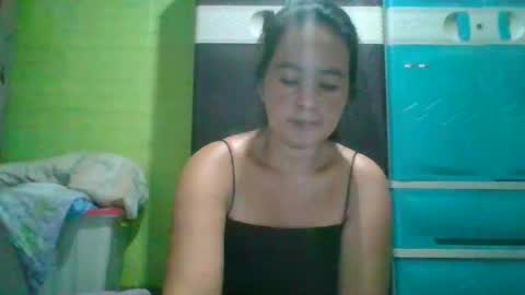 hotchicks4uxx online show from February 24, 10:14 pm