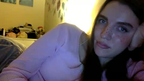 effy online show from November 26, 6:58 am