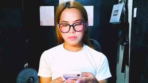 emily online show from April 4, 11:53 am
