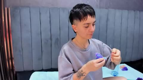 hannah online show from February 3, 6:22 am