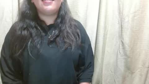 hotiemorenagurl18 online show from September 11, 9:09 am