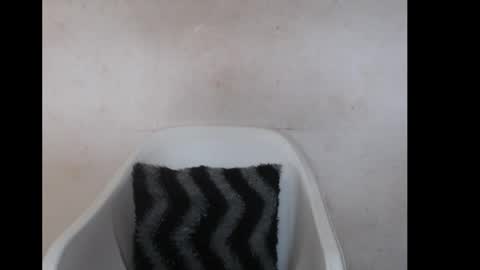 hotjessie0 online show from December 17, 6:17 am