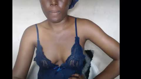 Snapshot of hotjessie0 chatting on October 25, 8:22 am hotjessie0 online show from October 25, 8:22 am