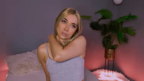 Maria online show from May 12, 3:48 am