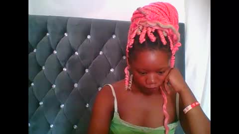 LOYCE online show from February 25, 12:58 pm