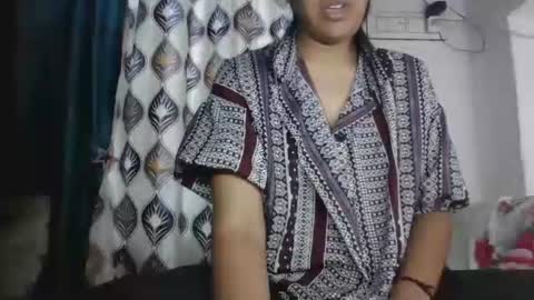 lola online show from March 15, 3:52 am