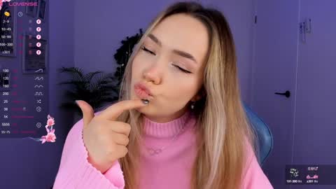 hello Im Eva online show from December 10, 7:47 am