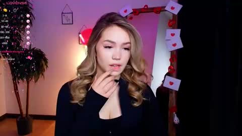 hello Im Eva online show from February 12, 8:06 am