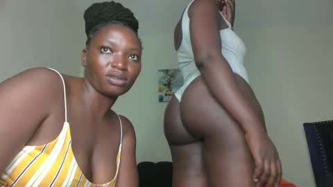 AMOR online show from February 15, 8:30 pm