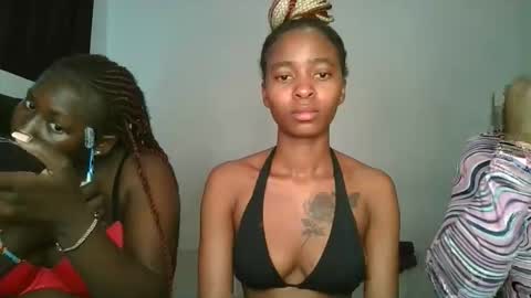 hottie_mistie online show from May 13, 8:09 am