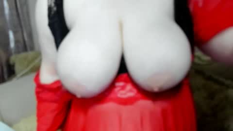 hotty_bell8 online show from June 5, 11:00 pm