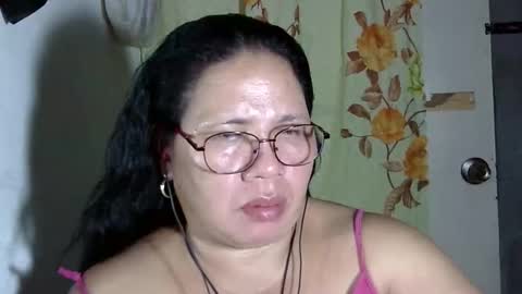 hottycrissy4u online show from April 27, 3:42 pm