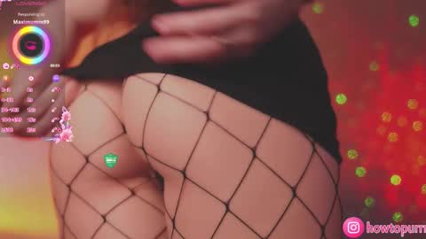 Mia online show from October 14, 5:37 pm