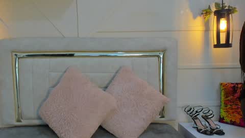 Snapshot of huddah_cam chatting on January 22, 11:23 am huddah online show from January 22, 11:23 am