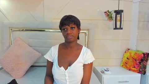 Snapshot of huddah_cam chatting on March 4, 11:40 am huddah online show from March 4, 11:40 am