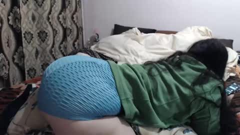 hugeassdevil online show from November 8, 1:49 pm