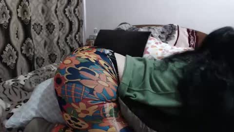 hugeassdevil online show from February 22, 11:33 am