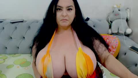 Erica online show from May 17, 9:03 pm