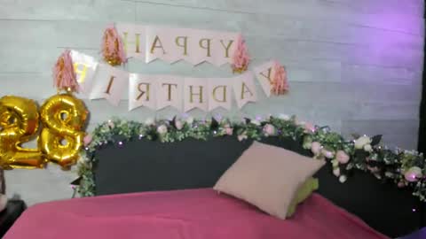 Erin online show from December 18, 4:20 am