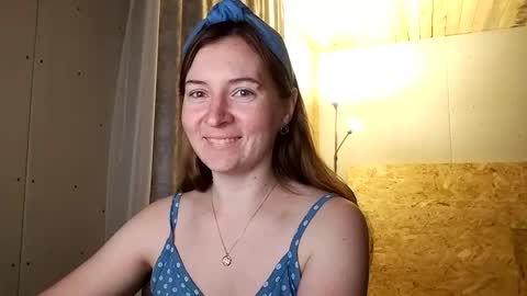 HumpyGrey online show from November 14, 4:40 pm